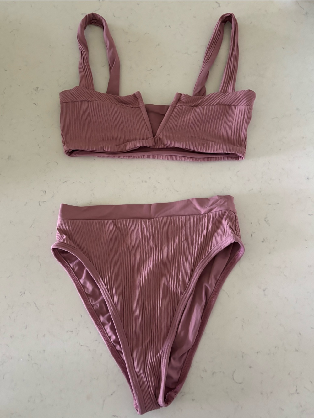 L space bikini set